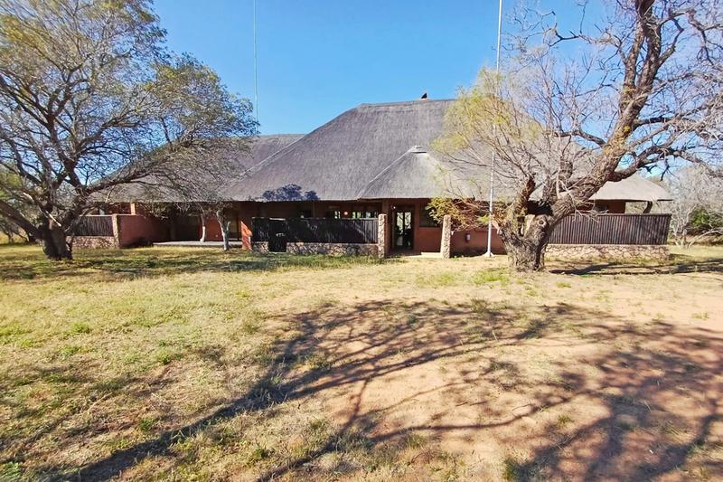 5 Bedroom Property for Sale in Vaalkop Dam North West